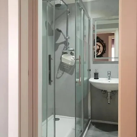 Adam Apartament *