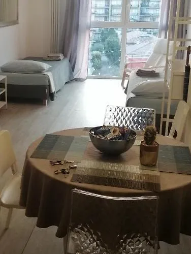 Adam Apartament *